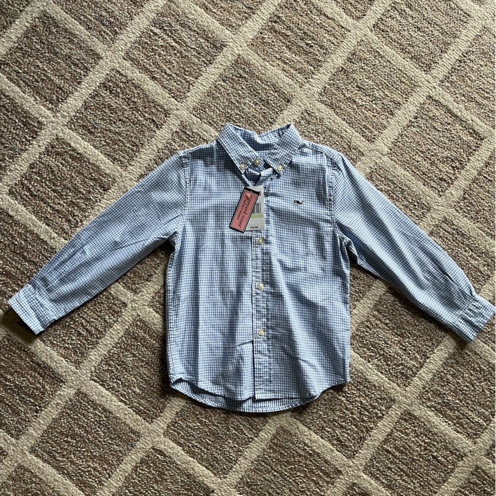 Vineyard Vines button down shirt